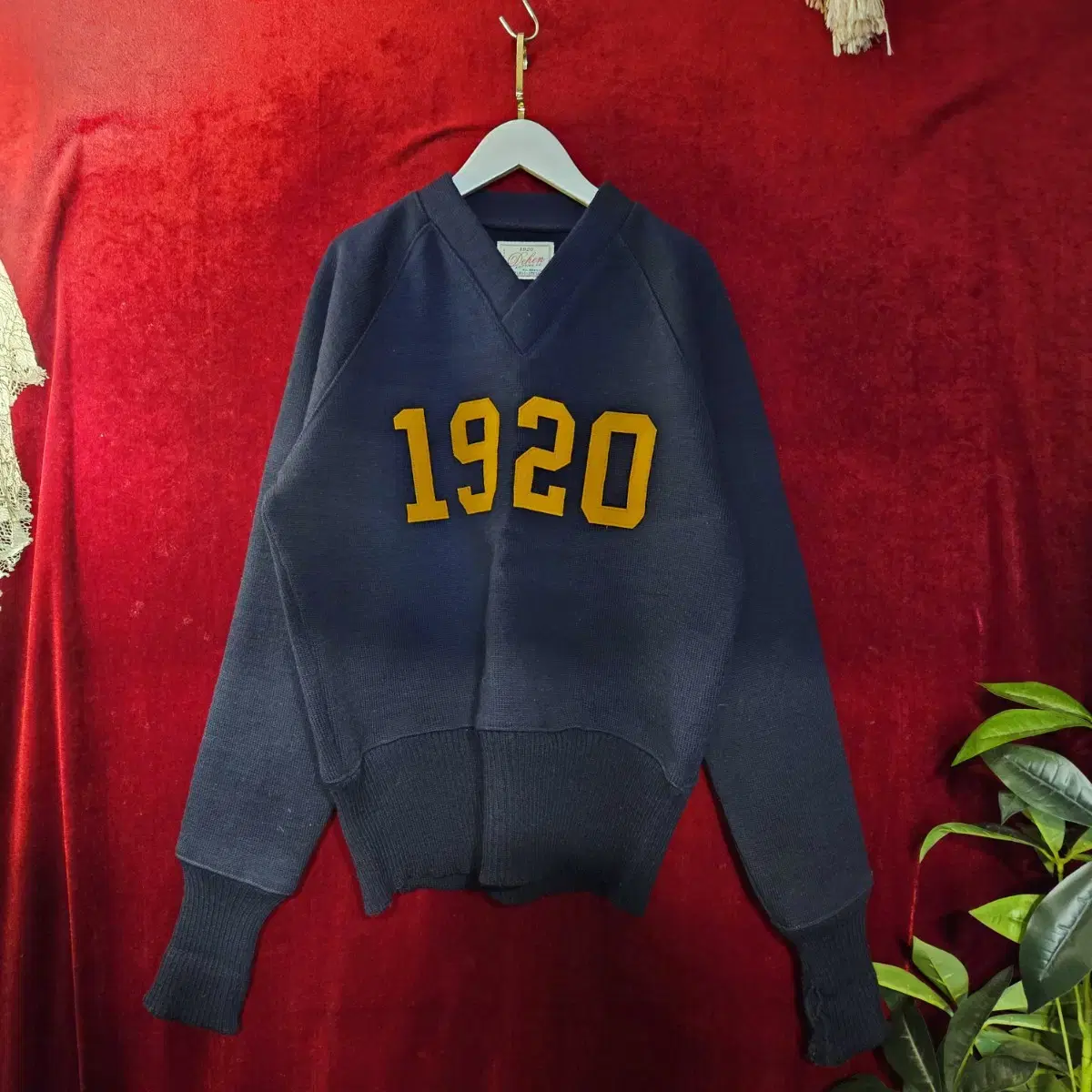 데헨1920(Dehen) in USA Wool 100% 브이넥 니트